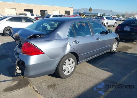 2007 Honda Accord 2.4 Lx z USA, uszkodzony, nr VIN 1HGCM56407A164069
